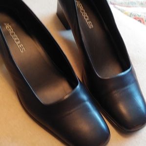 Aerosoles Black Leather Block Heel Pumps